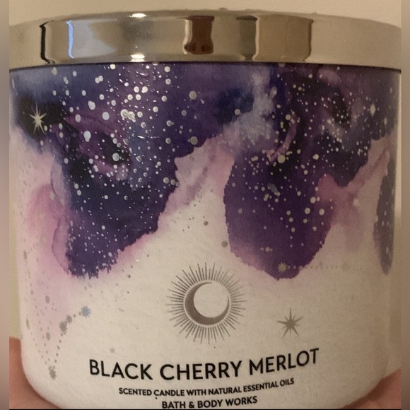 2 x Black Cherry Merlot 3 Wick Candles from Bath & Body Works - Picture 2 of 3